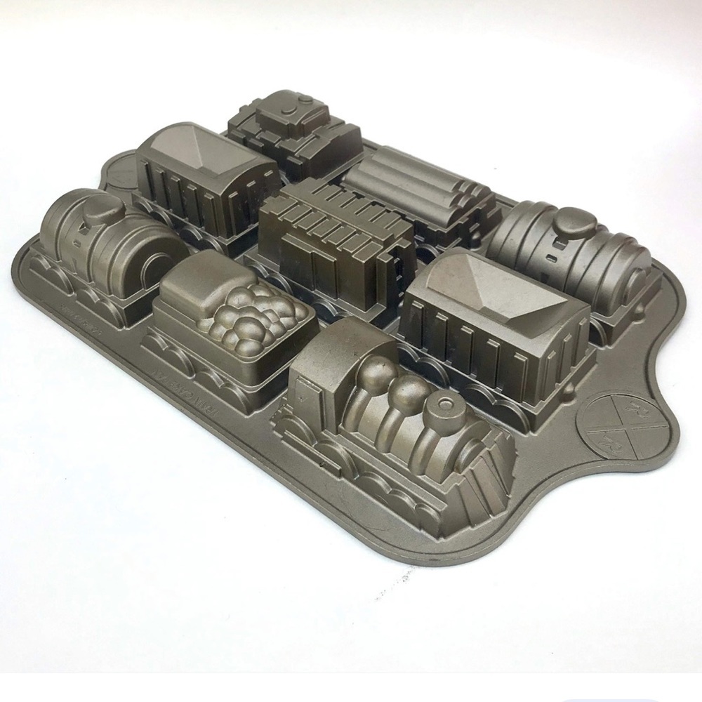 NORDIC WARE train cake pan